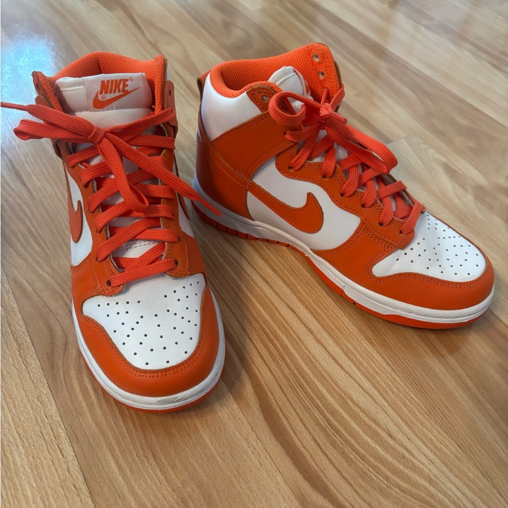 Youth Nike Dunk High - like new